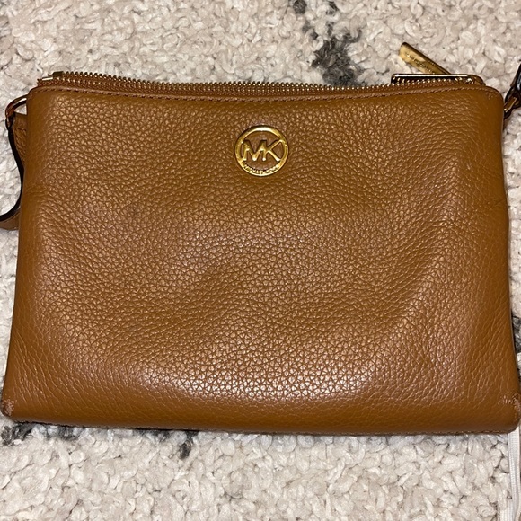 Michael Kors Purse - Picture 1 of 4